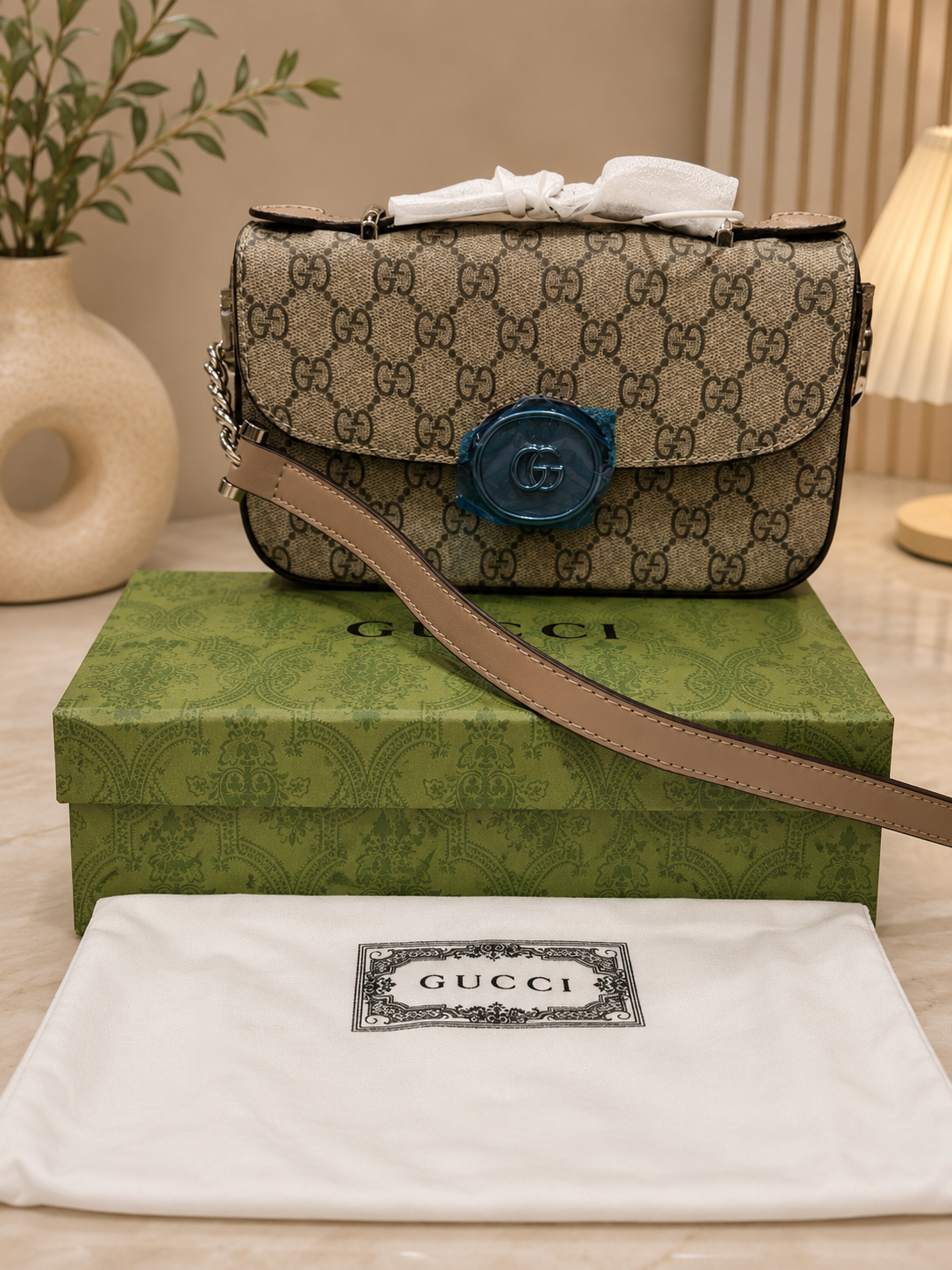 Gucci sling bag