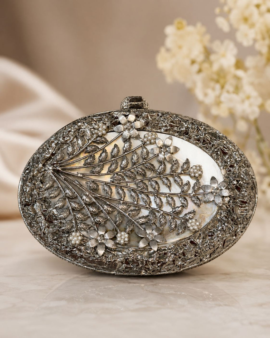 Pearl luxury sliver clutch
